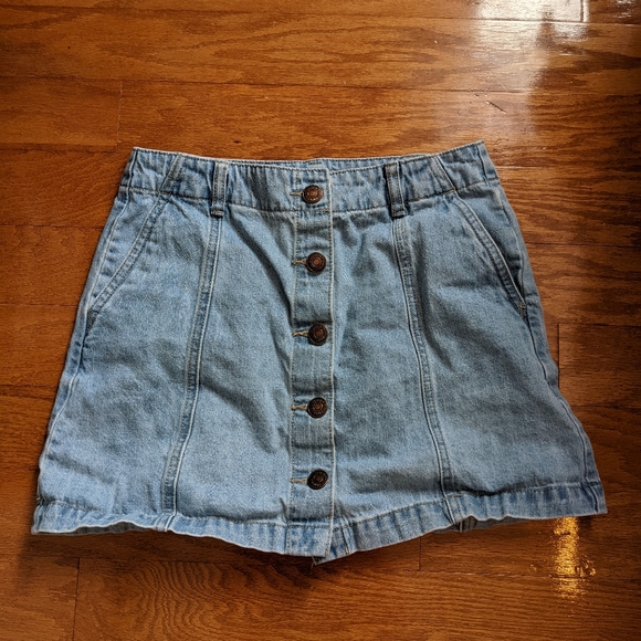 Jean mini skirt - Picture 2 of 3